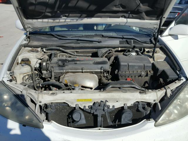 4T1BE32K05U408276 - 2005 TOYOTA CAMRY LE WHITE photo 7