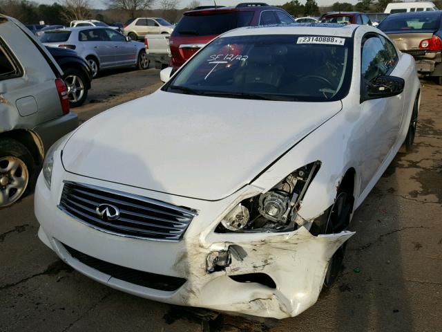 JN1CV6EK2AM104420 - 2010 INFINITI G37 BASE WHITE photo 9