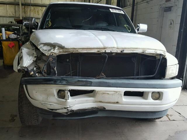 3B7HF13Z9VG766023 - 1997 DODGE RAM 1500 WHITE photo 9