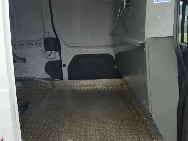NM0LS7AN5AT005654 - 2010 FORD TRANSIT CO WHITE photo 6