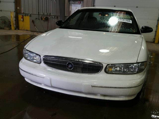 2G4WS52J011120972 - 2001 BUICK CENTURY CU WHITE photo 9