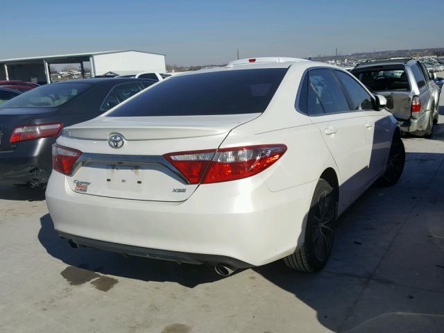 4T1BK1FK9FU554278 - 2015 TOYOTA CAMRY XSE WHITE photo 4