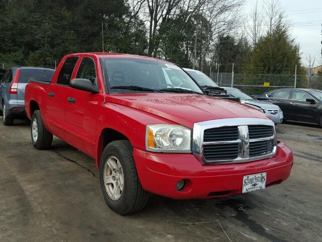 1D7HE48K35S101570 - 2005 DODGE DAKOTA QUA RED photo 1