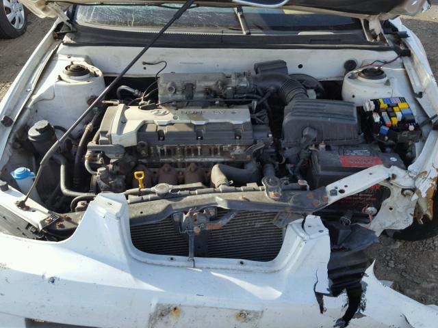 KMHDN45D41U147997 - 2001 HYUNDAI ELANTRA GL WHITE photo 7