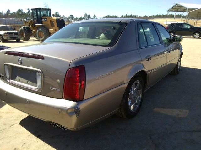 1G6KF57912U231349 - 2002 CADILLAC DEVILLE DT BEIGE photo 4