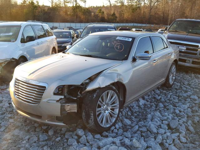 2C3CCACGXCH245931 - 2012 CHRYSLER 300 LIMITE GOLD photo 2