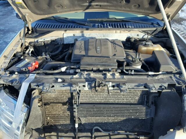 5LMFU28507LJ24863 - 2007 LINCOLN NAVIGATOR ოქროსფერი ფოტო 7