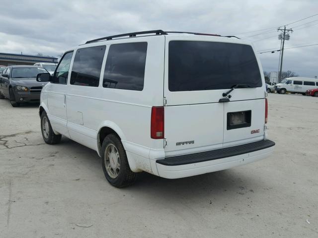 1GKDM19X55B506466 - 2005 GMC SAFARI XT WHITE photo 3