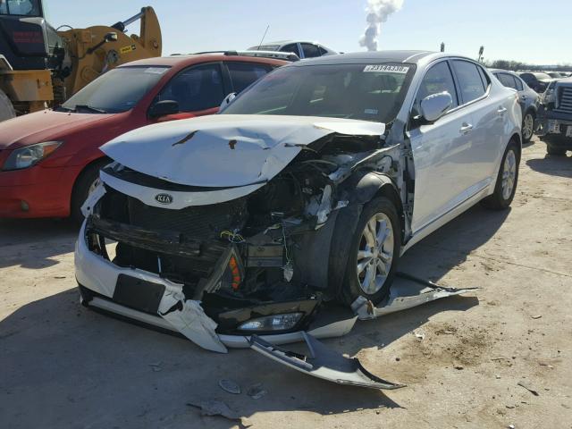 5XXGN4A75CG020718 - 2012 KIA OPTIMA EX WHITE photo 2