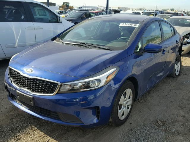 3KPFK4A7XHE115232 - 2017 KIA FORTE LX BLUE photo 2