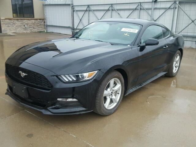 1FA6P8AM1H5226865 - 2017 FORD MUSTANG BLACK photo 2