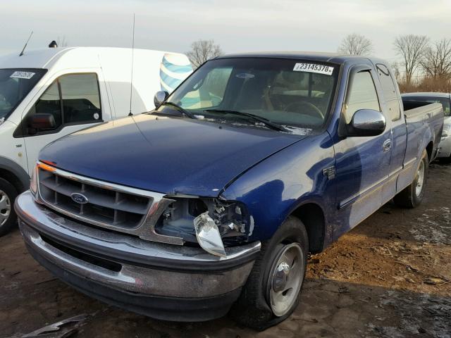 1FTZX1762WNC32789 - 1998 FORD F150 BLUE photo 2