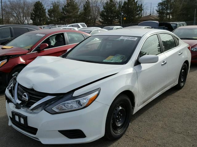 1N4AL3AP4HN361745 - 2017 NISSAN ALTIMA 2.5 WHITE photo 2