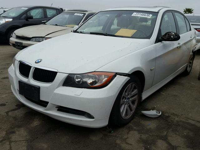 WBAVD13536KV06584 - 2006 BMW 325 XI WHITE photo 2