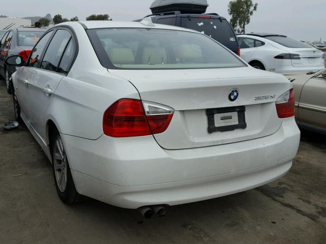 WBAVD13536KV06584 - 2006 BMW 325 XI WHITE photo 3