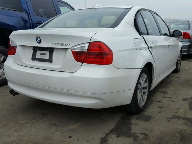 WBAVD13536KV06584 - 2006 BMW 325 XI WHITE photo 4