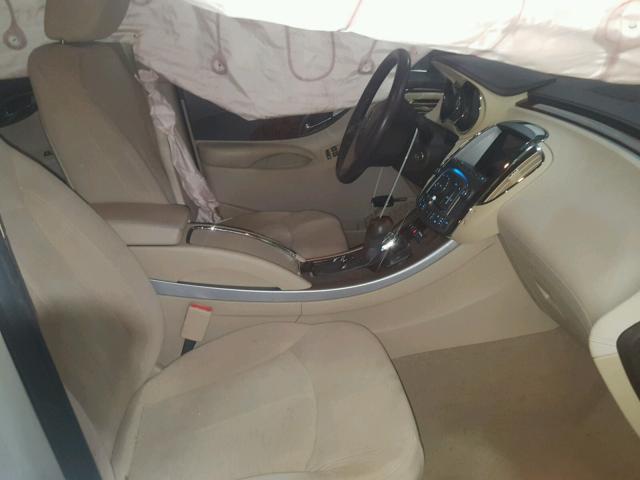 1G4GA5E36DF142671 - 2013 BUICK LACROSSE WHITE photo 5