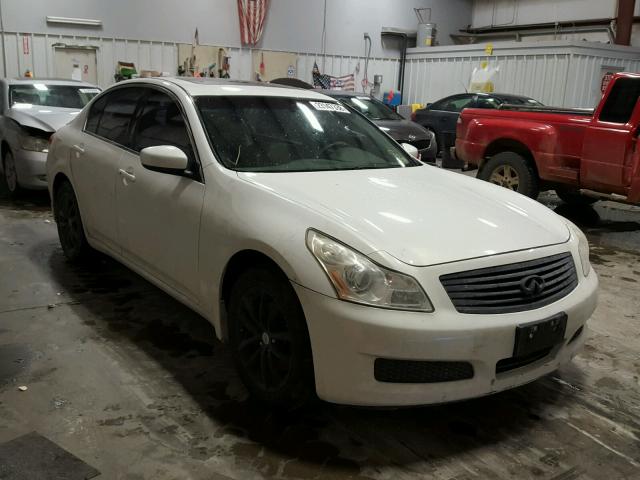 JNKCV61F39M355978 - 2009 INFINITI G37 WHITE photo 1