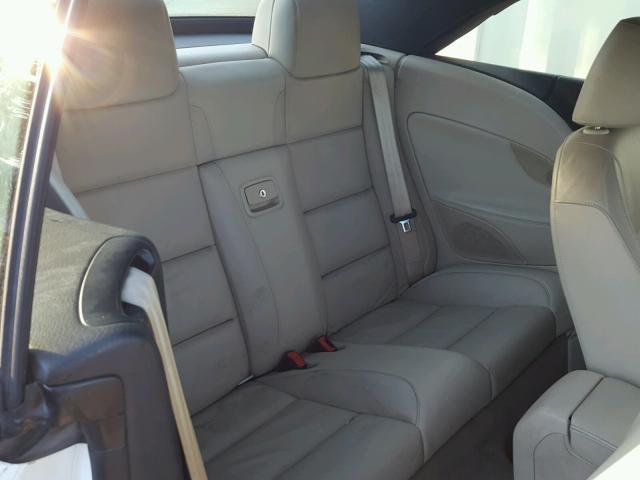 WVWFA71F18V001272 - 2008 VOLKSWAGEN EOS LUX 白色 照片 6