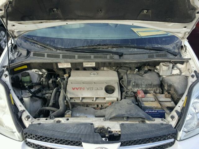 5TDZA22CX4S119846 - 2004 TOYOTA SIENNA XLE WHITE photo 7