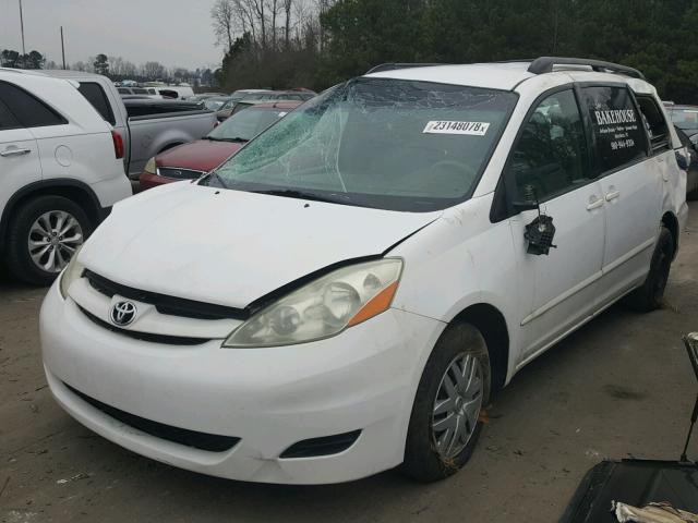 5TDZA23C06S396068 - 2006 TOYOTA SIENNA CE WHITE photo 2