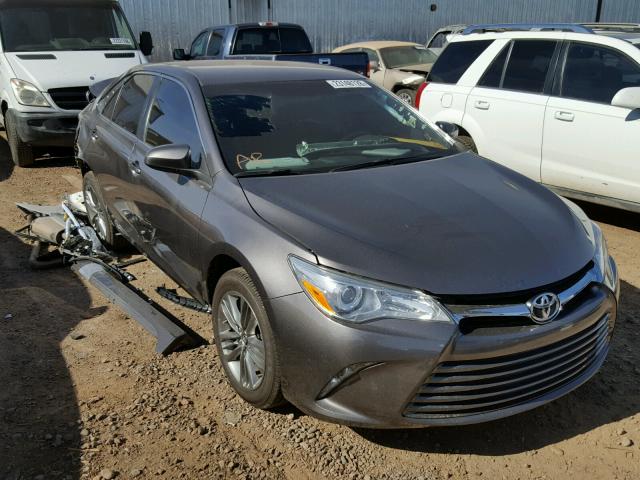 4T1BF1FK6GU155236 - 2016 TOYOTA CAMRY LE GRAY photo 1