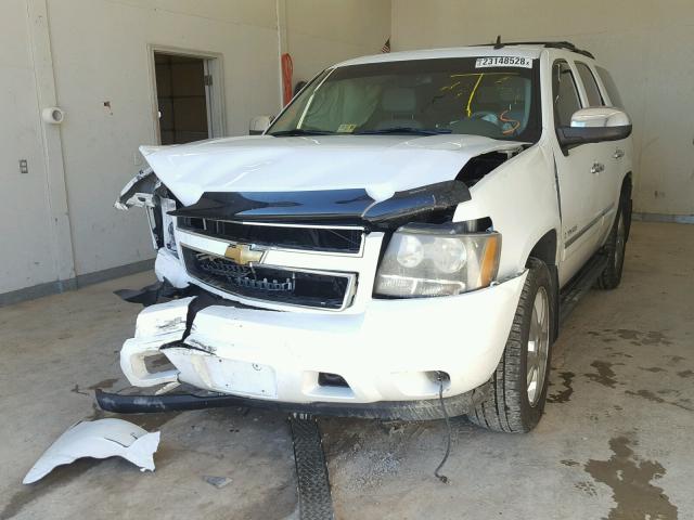 1GNFK33269R140492 - 2009 CHEVROLET TAHOE K150 WHITE photo 2