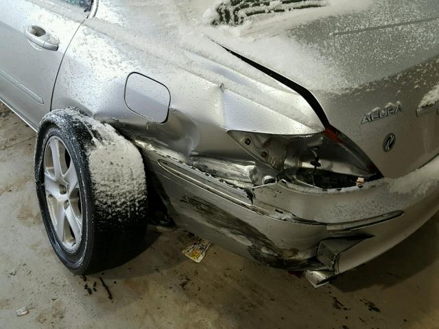 JH4KB165X6C007913 - 2006 ACURA RL SILVER photo 9