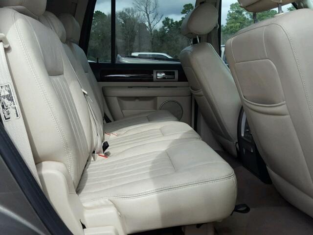 5LMFU27R23LJ49651 - 2003 LINCOLN NAVIGATOR BROWN photo 6