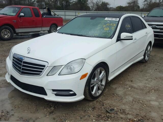 WDDHF5KB8DA767050 - 2013 MERCEDES-BENZ E 350 WHITE photo 2