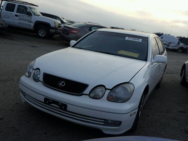 JT8BH68X3X0018328 - 1999 LEXUS GS 400 WHITE photo 2