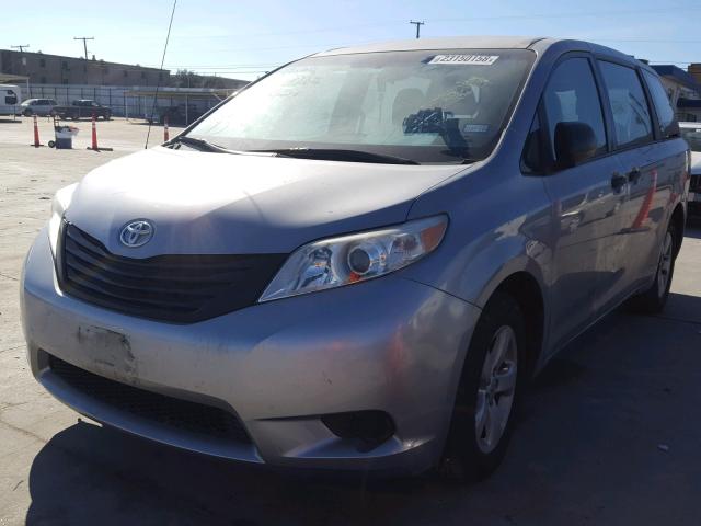 5TDKA3DC6CS015390 - 2012 TOYOTA SIENNA BAS SILVER photo 2