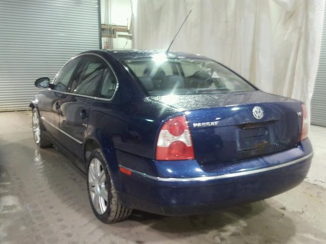 WVWRU63B45P028166 - 2005 VOLKSWAGEN PASSAT GLX 蓝色 照片 3