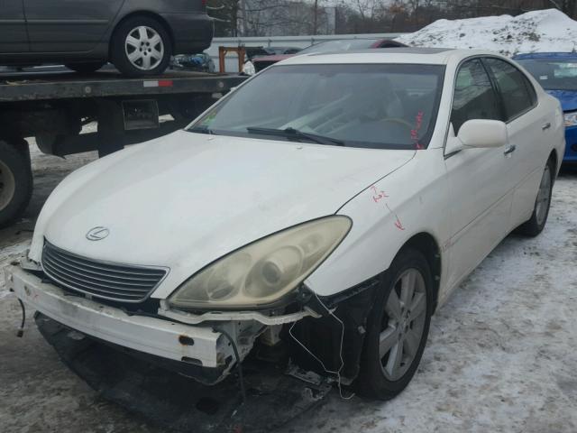 JTHBA30G355103734 - 2005 LEXUS ES 330 WHITE photo 2