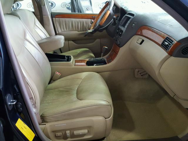 JTHBN36F740158220 - 2004 LEXUS LS 430 BLUE photo 5