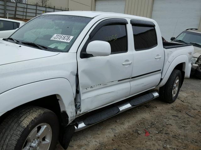 3TMJU62N76M010647 - 2006 TOYOTA TACOMA DOU WHITE photo 9