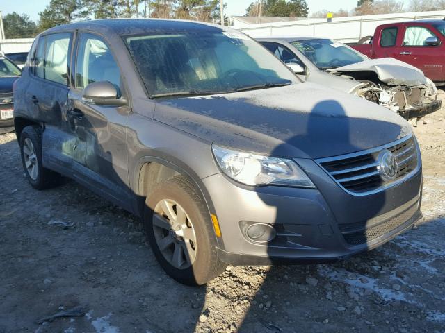 WVGAV7AX9AW530634 - 2010 VOLKSWAGEN TIGUAN S GRAY photo 1