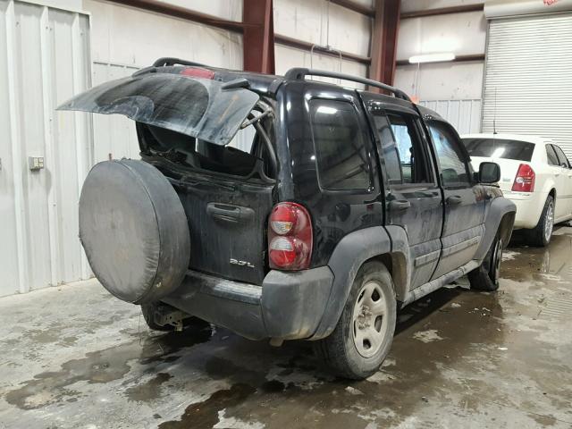 1J4GL48K06W260045 - 2006 JEEP LIBERTY SP GRAY photo 4