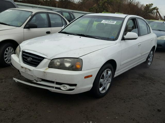 KMHDN46D45U975519 - 2005 HYUNDAI ELANTRA GL WHITE photo 2