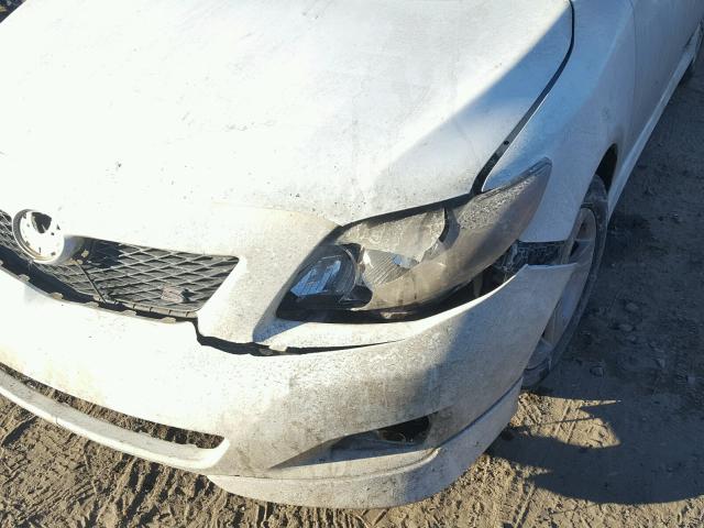 1NXBU40E09Z152698 - 2009 TOYOTA COROLLA BA WHITE photo 9