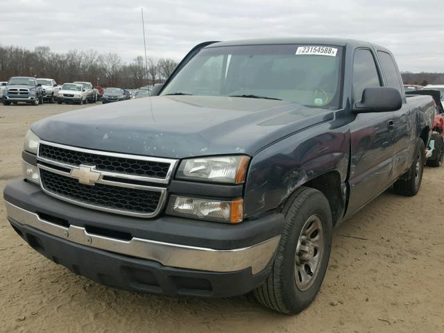 1GCEC19X17Z184342 - 2007 CHEVROLET SILVERADO BLUE photo 2