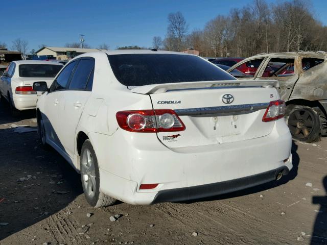 2T1BU4EE8CC905833 - 2012 TOYOTA COROLLA BA WHITE photo 3