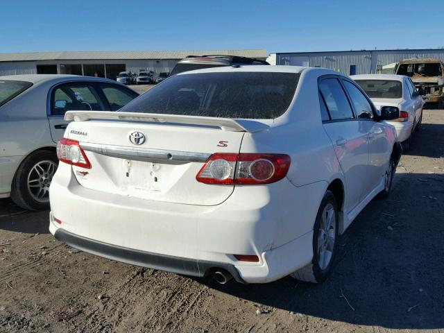 2T1BU4EE8CC905833 - 2012 TOYOTA COROLLA BA WHITE photo 4