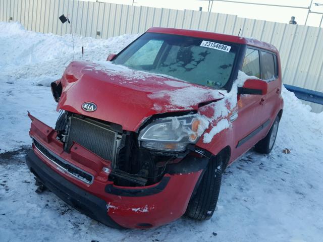 KNDJT2A23B7222372 - 2011 KIA SOUL + RED photo 2