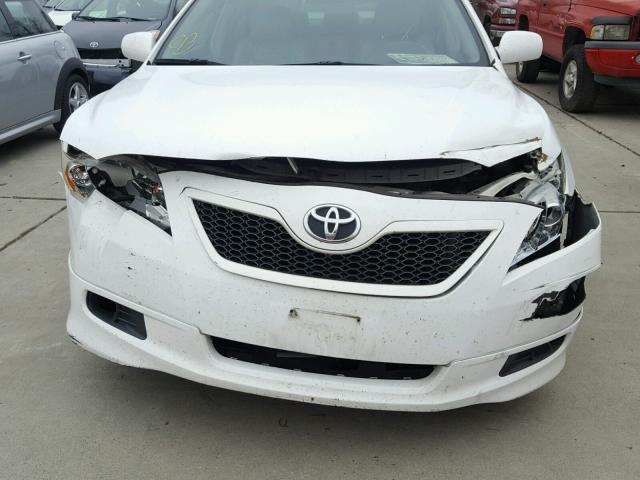 4T1BE46K89U920213 - 2009 TOYOTA CAMRY BASE WHITE photo 9