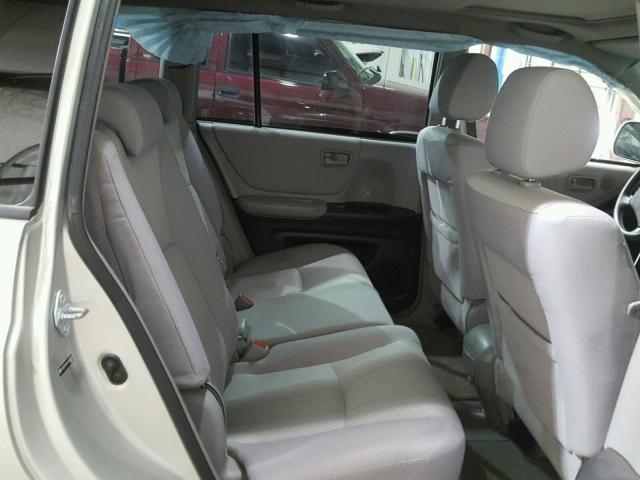 JTEEP21A940007261 - 2004 TOYOTA HIGHLANDER SILVER photo 6