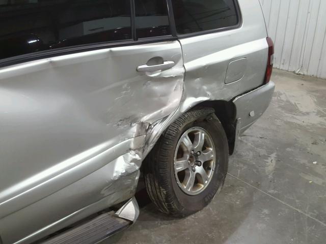 JTEEP21A940007261 - 2004 TOYOTA HIGHLANDER SILVER photo 9