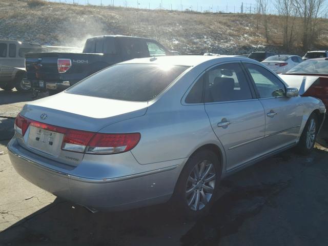 KMHFC46F29A344887 - 2009 HYUNDAI AZERA SE SILVER photo 4