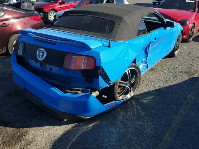 1ZVBP8ENXA5122454 - 2010 FORD MUSTANG BLUE photo 4