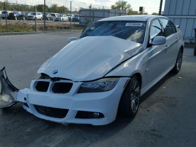 WBAPH7G50ANM49388 - 2010 BMW 328 I WHITE photo 2